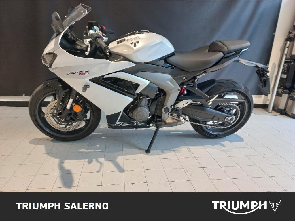 TRIUMPH Daytona 660 Abs